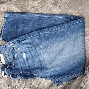 🆕️Zenana distressed relaxed fit jeans